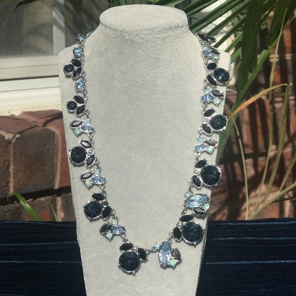 VERA WANG MIDNIGHT BLUE Statement Necklace - Picture 2 of 8